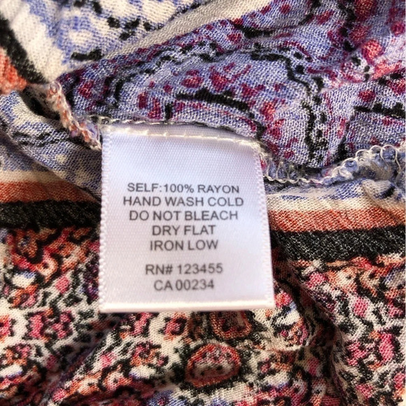 Elastic Stretch Funky  Patterned Top - Picture 7 of 10